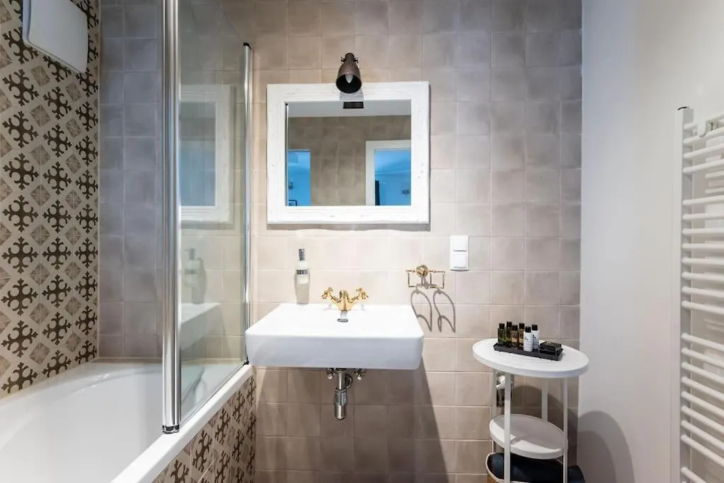 Neat 1Br Duplex By Metro And Center By Hm Apartment Vienna 0*,