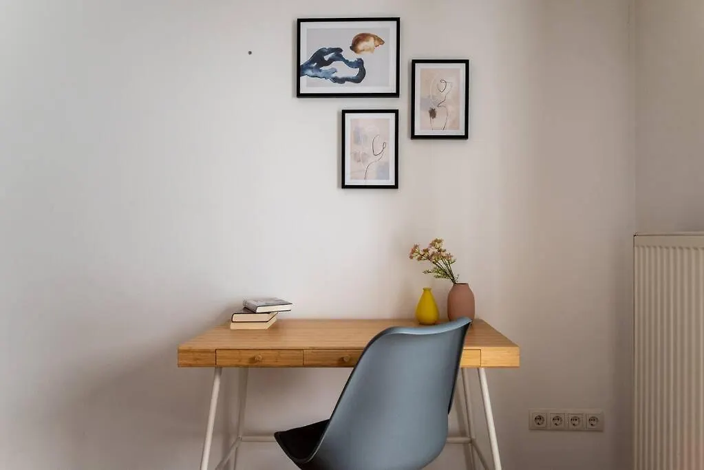 Neat 1Br Duplex By Metro And Center By Hm Apartment Vienna